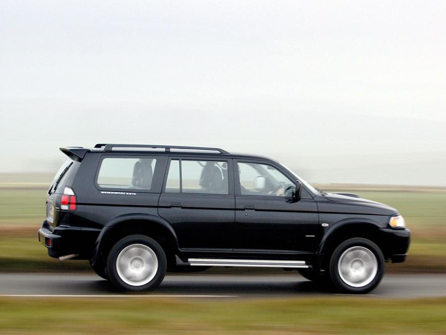  Mitsubishi Pajero Sport 2005 года  (фото 15 из 18)
